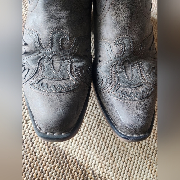 Roper Gray Western Cowboy Boots - Picture 2 of 8